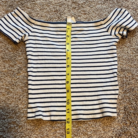 striped crop top - Picture 3 of 3